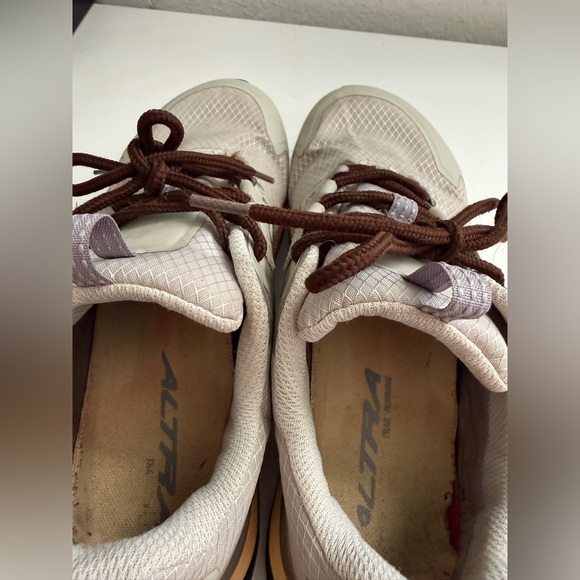 Altra Women's Athletic Shoes - Gray and Tan - Picture 9 of 9